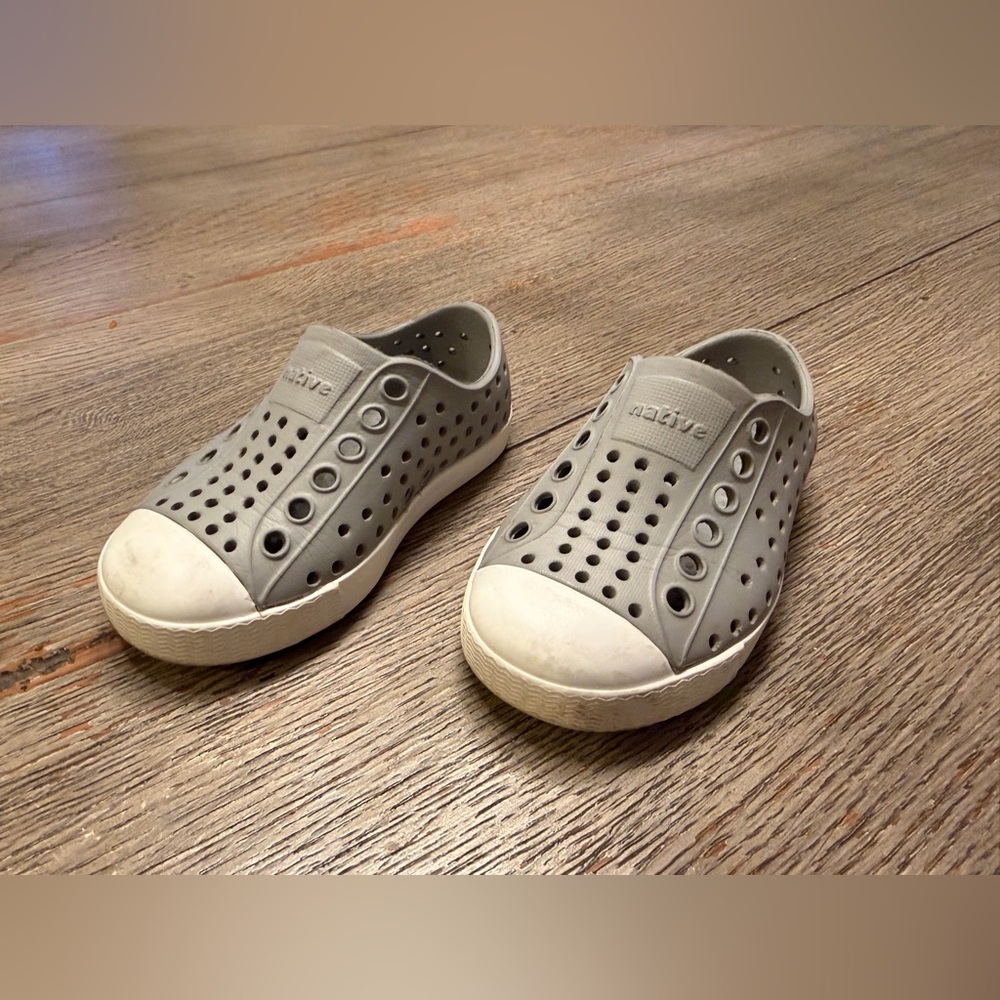 Native Kids Gray Water Shoes